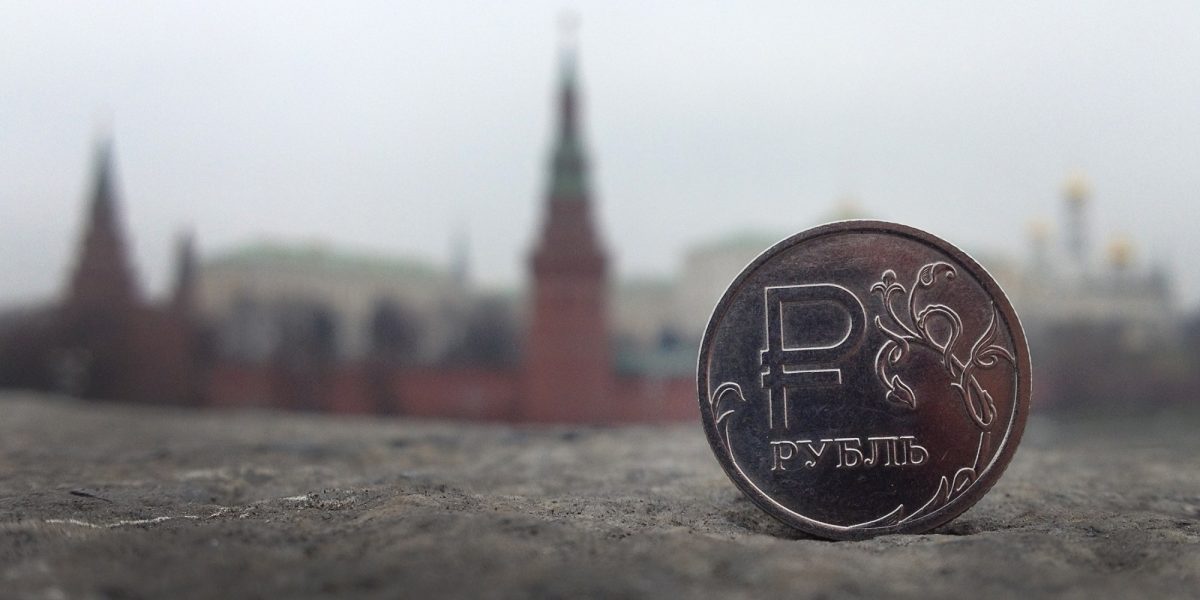 Russie : la chute du rouble met Moscou sous pression