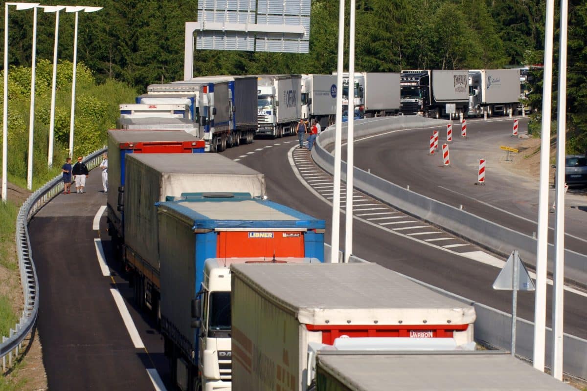 Routiers : la CFDT suspend ses actions « le temps de la négociation »