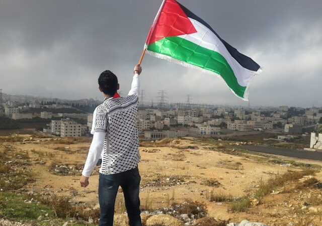 Proche-Orient : la France pourrait reconnaître un État palestinien