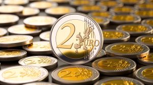 Illustration de la pièce de 2 euros frappée d'un "S" mystérieux suscitée par la spéculation des collectionneurs.