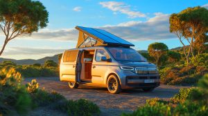 Illustration de l'expérience de vanlife abordable avec le Dacia Sandman équipé de panneaux solaires.