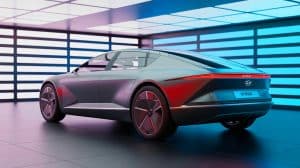 Illustration de la révélation du Concept THREE de Hyundai, un véhicule électrique compact innovant présenté à Munich.